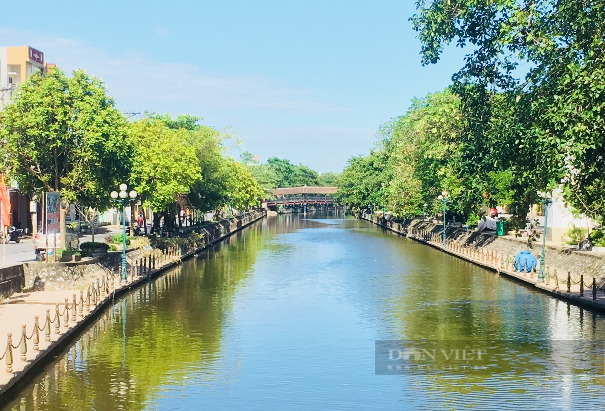 Ở Ninh Bình có một cái cầu ngói cổ xưa, cầu ngói Phát Diệm, dân tình tha hồ chụp ảnh, quay phim- Ảnh 4.