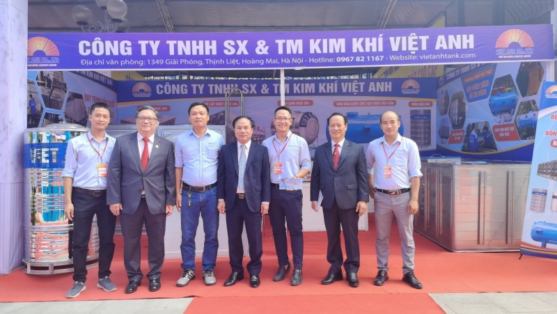 Thứ trưởng Đỗ Thắng Hải dự Khai mạc Triển lãm VIETBUILD Hà Nội 2023 lần thứ 2