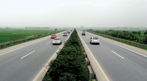 photo-1696920496232