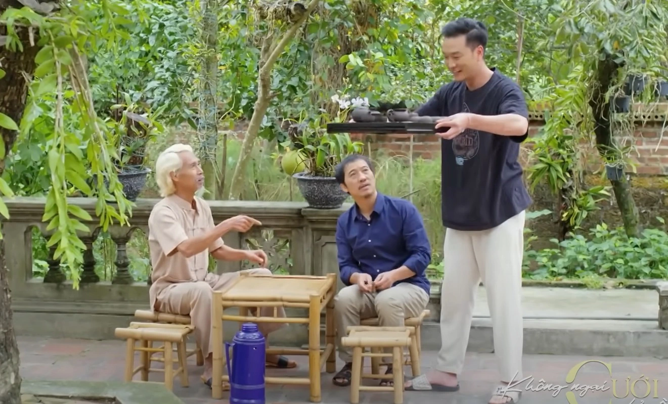 Đông tất bật chuẩn bị cho màn ra mắt của em rể tương lai.