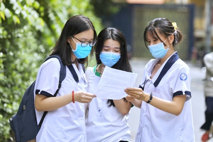 It is expected that students will be able to choose their own subjects for the 2025 high school graduation exam.
