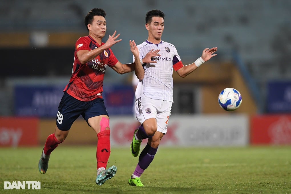 Đánh bại Bình Dương, CLB Công an Hà Nội thắng trận đầu tiên ở V-League - 1