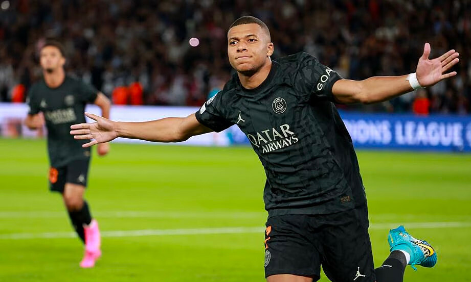 Mbappe helps PSG win first Champions League match