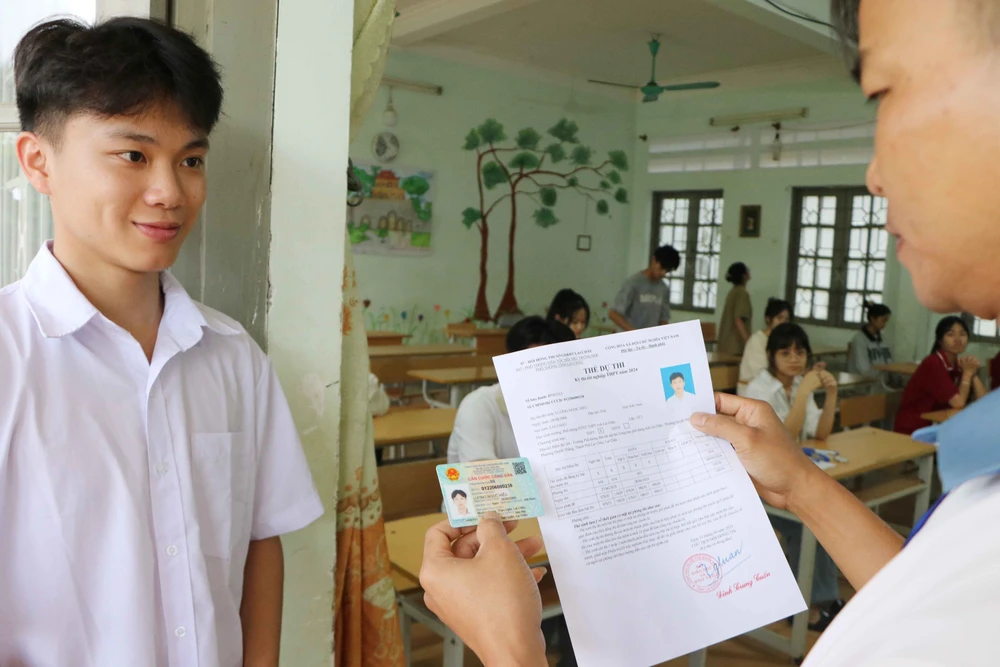 高等学校卒業試験受験者。 （写真：VNA）