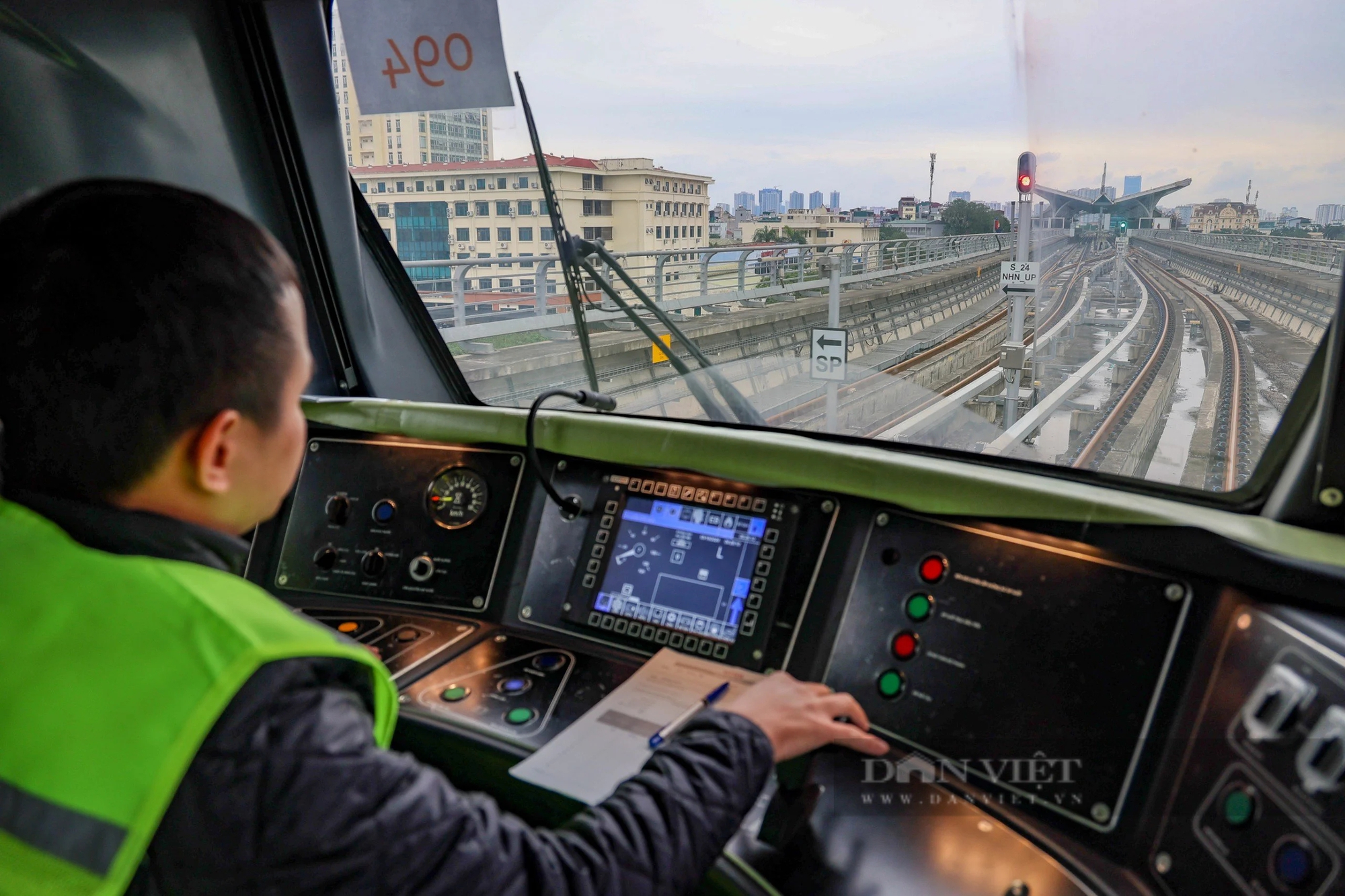 Toàn cảnh tuyến metro Nhổn - ga Hà Nội trước ngày đi vào hoạt động- Ảnh 39.