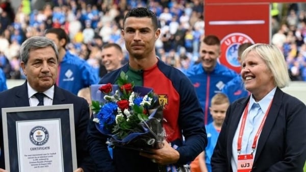 Cristiano Ronaldo cán mốc 200 trận đấu cho đội tuyển quốc gia, nhận kỷ lục Guinness