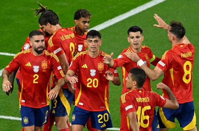 Spain follows Germany into the round of 16 of EURO 2024