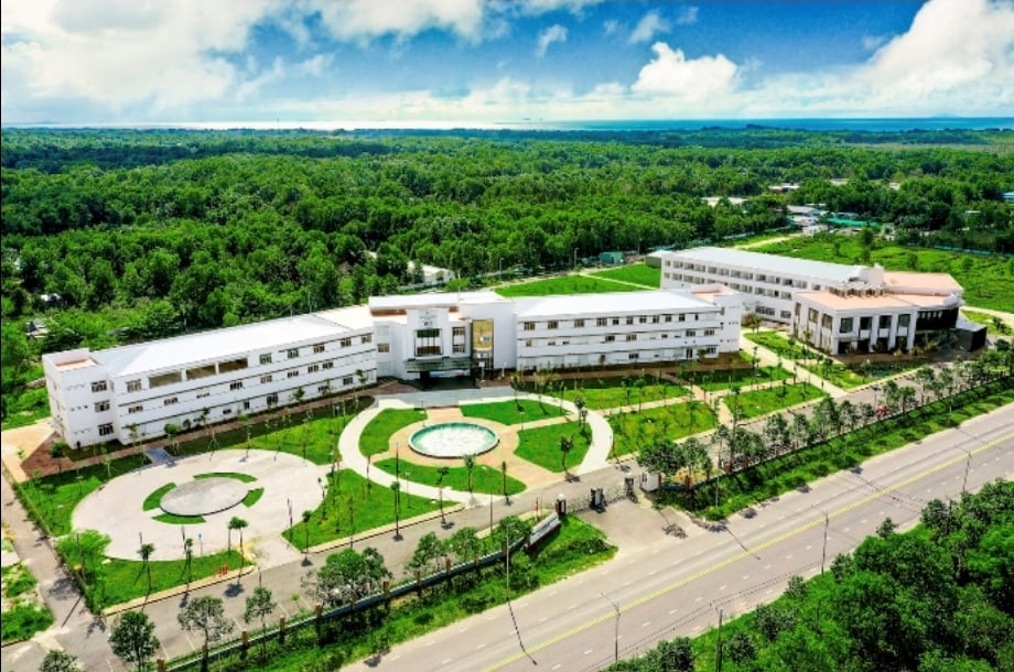 Choisir d'étudier la gestion hôtelière et de la restauration avec un diplôme de marin au Vietnam et ce que vous devez savoir image 4