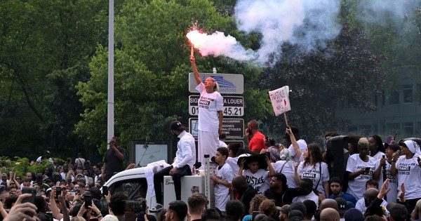 La France déploie 40 000 policiers pour faire face aux manifestations et arrête plus de 420 personnes