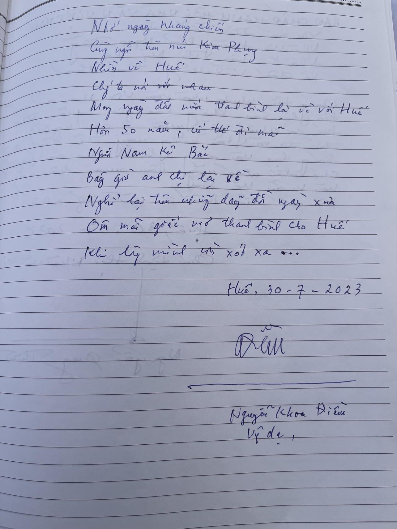 Đưa di cốt nhà văn Hoàng Phủ Ngọc Tường, nhà thơ Lâm Thị Mỹ Dạ về Huế - Ảnh 3.