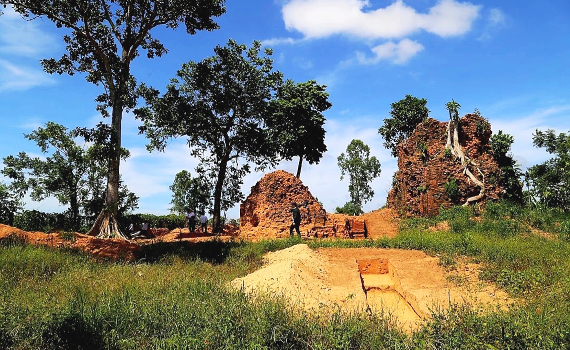 ค้นพบโดยไม่คาดคิดใต้หอจามอายุ 1,000 ปี ภาพที่ 3