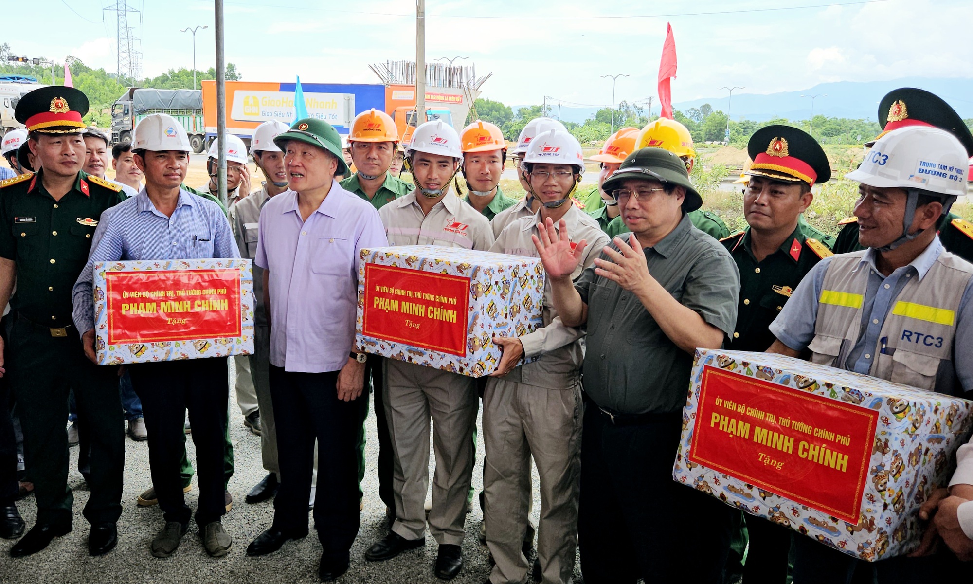 Thủ tướng: Hoàn thành cao tốc Hòa Liên - Túy Loan vào cuối tháng 8/2025- Ảnh 4.