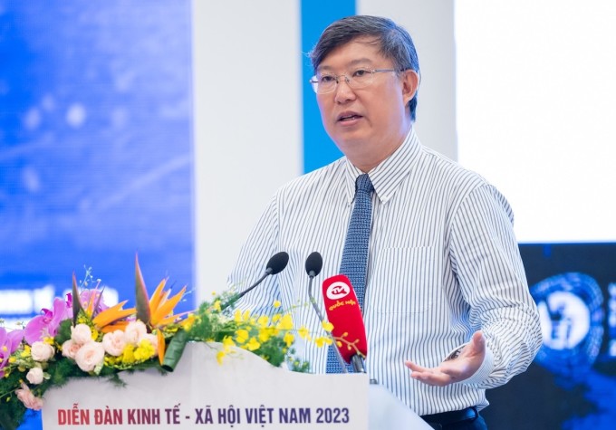 Mr. Nguyen Xuan Thanh, Lecturer at Fulbright School of Public Policy and Management Vietnam, spoke at the Vietnam Economic Forum 2023 on the afternoon of September 19. Photo: Hoang Phong