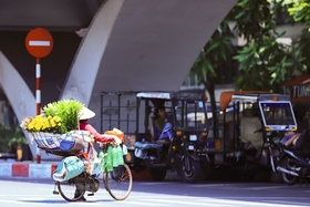 ภาคเหนือและภาคกลางมีอากาศร้อน โดยมีบางพื้นที่อุณหภูมิสูงกว่า 38 องศาเซลเซียส