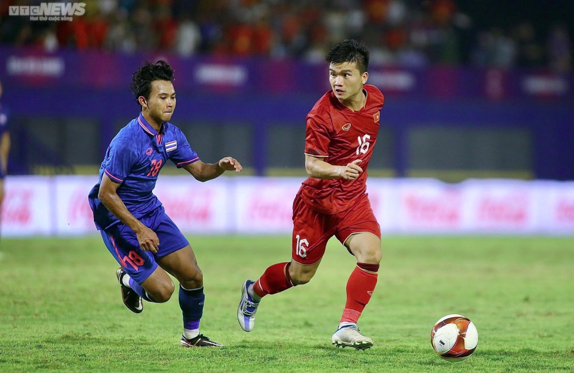 Chuyên gia: U22 Việt Nam còn sai số nhưng ngày càng hoàn thiện - 2