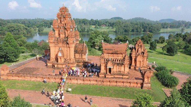 Mùa hè trải nghiệm và khám phá tại Làng Văn hóa- Du lịch các dân tộc Việt Nam - Ảnh 1.