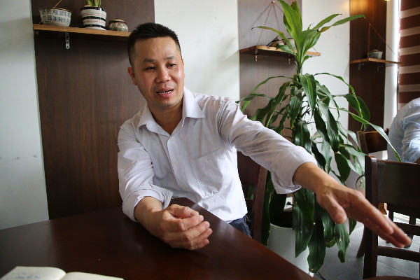 화재 피해자 두 명 살리려고 담벼락 오른 남자: '아무리 힘들어도 선행은 해야죠'