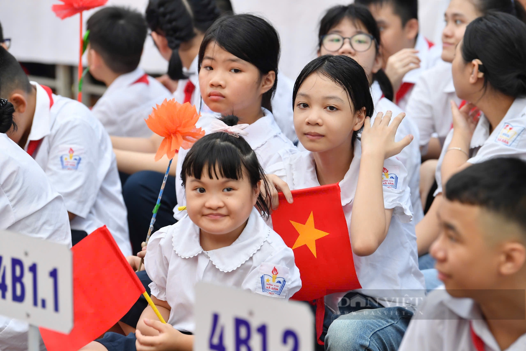 Lễ khai giảng tại ngôi trường đặc biệt nhất Hà Nội: Học sinh dùng tay 