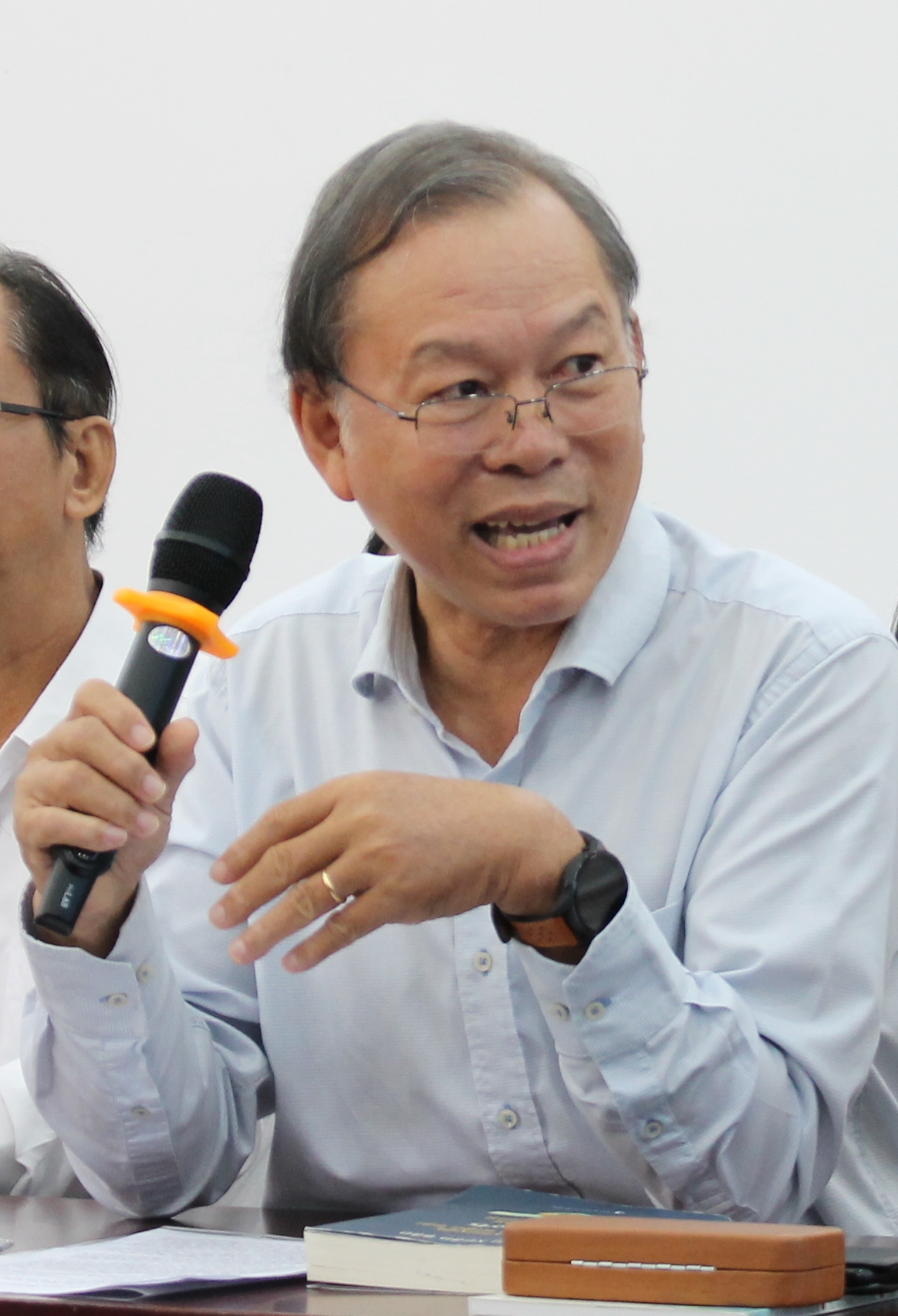 'Giáo sư Bùi Xuân Bào đã về với Văn khoa, với học trò của ông'- Ảnh 4.