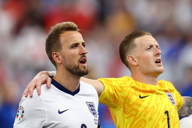 Harry Kane họp riêng với cầu thủ Anh, đáp trả gay gắt các huyền thoại ‘Tam sư’- Ảnh 2.