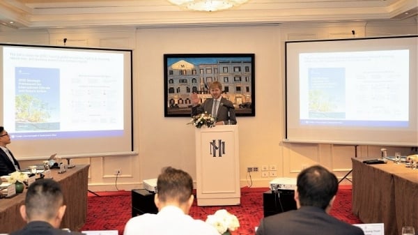 UK supports Vietnam in developing green bond market