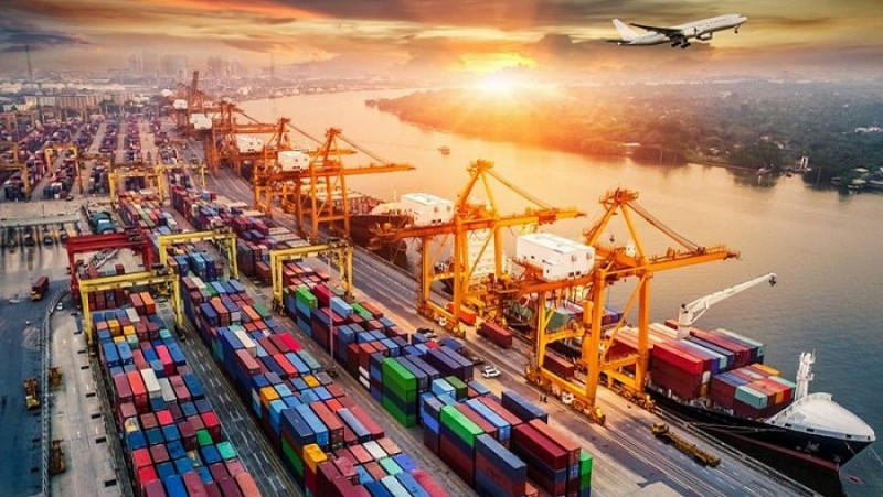 9月前半までに、同国の輸出入は4,640億8,000万ドルに達した。