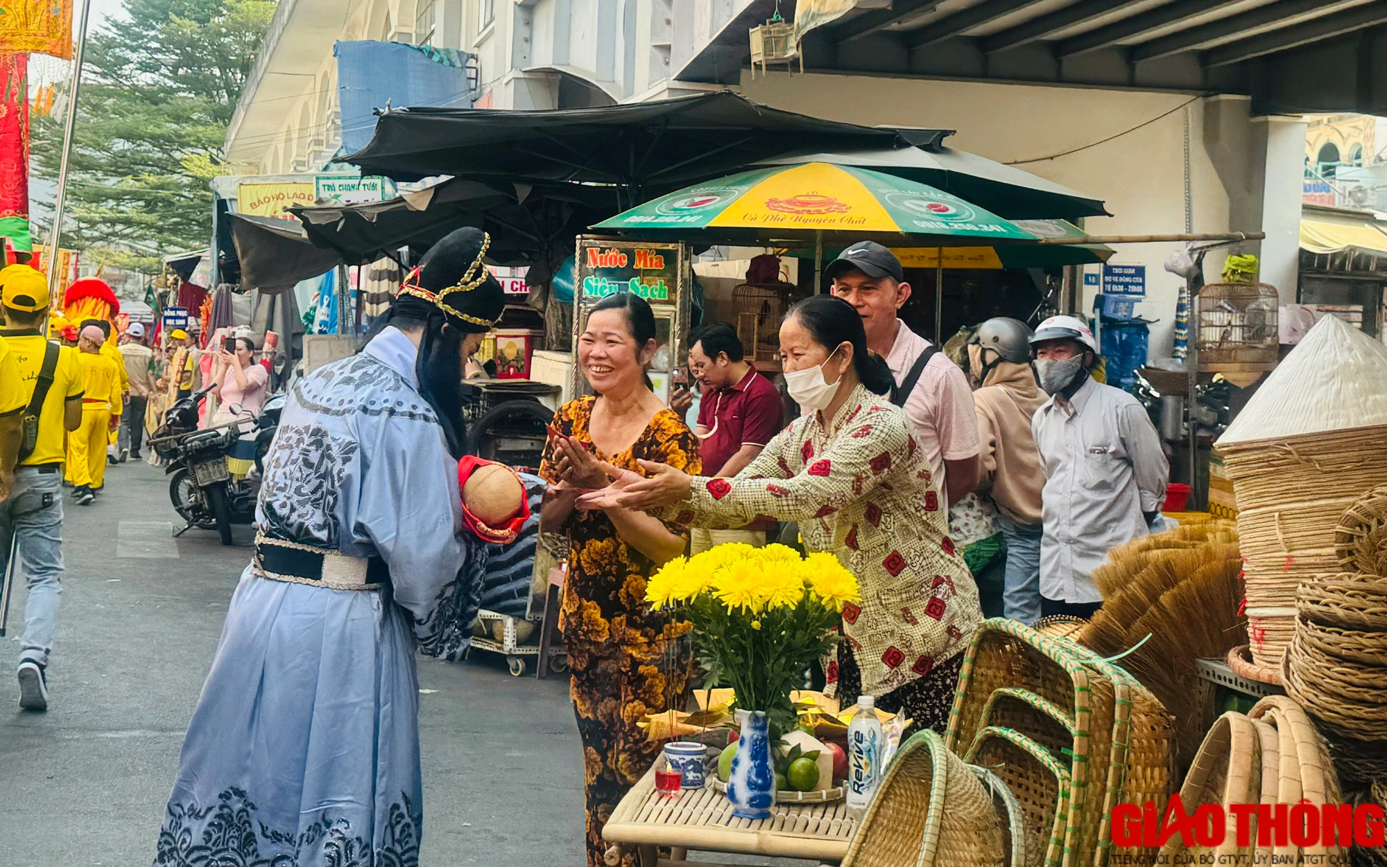 Hàng ngàn người dân tham dự lễ Nghinh thần lớn nhất Đồng Nai- Ảnh 16.