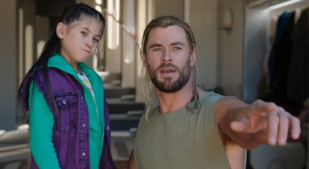 'Thần Sấm Thor' Chris Hemsworth không muốn con gái theo nghiệp diễn quá sớm - Ảnh 1.