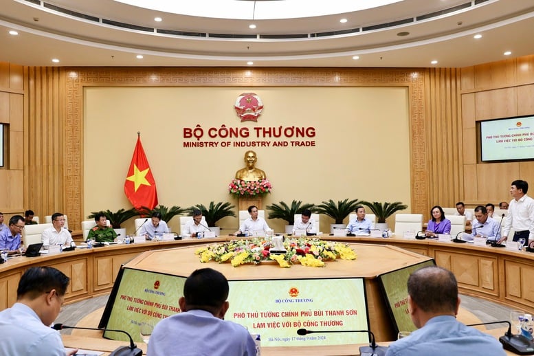 Phó Thủ tướng Bùi Thanh Sơn nhấn mạnh 3 nhiệm vụ trọng tâm đối với ngành công thương