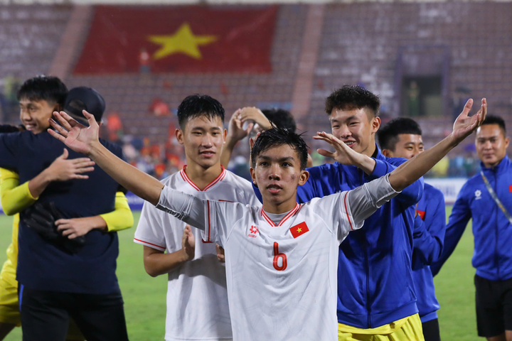 U17 Việt Nam giành vé dự vòng chung kết U17 châu Á 2025.