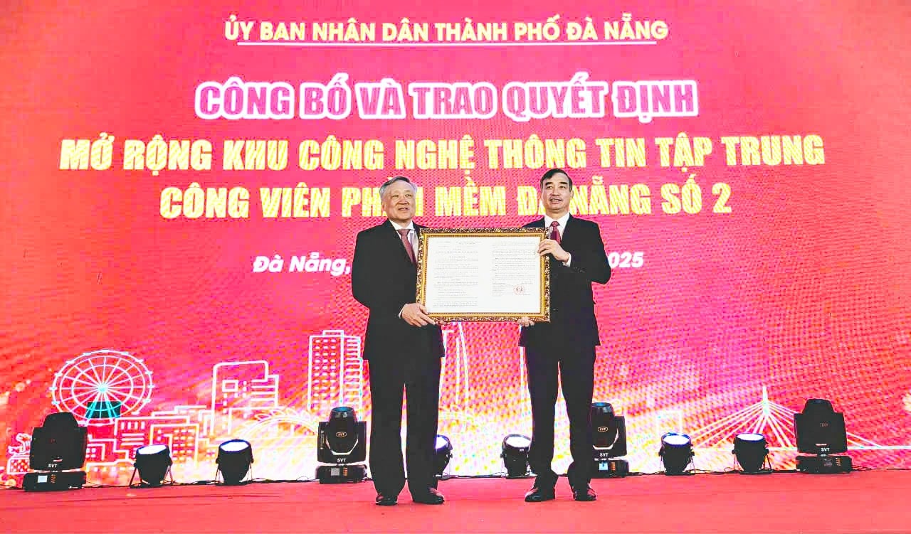 ABC. trao quyết định