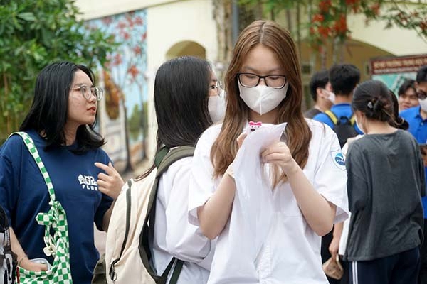 고등학교 졸업시험 2023 물리학 과목, 코드 216