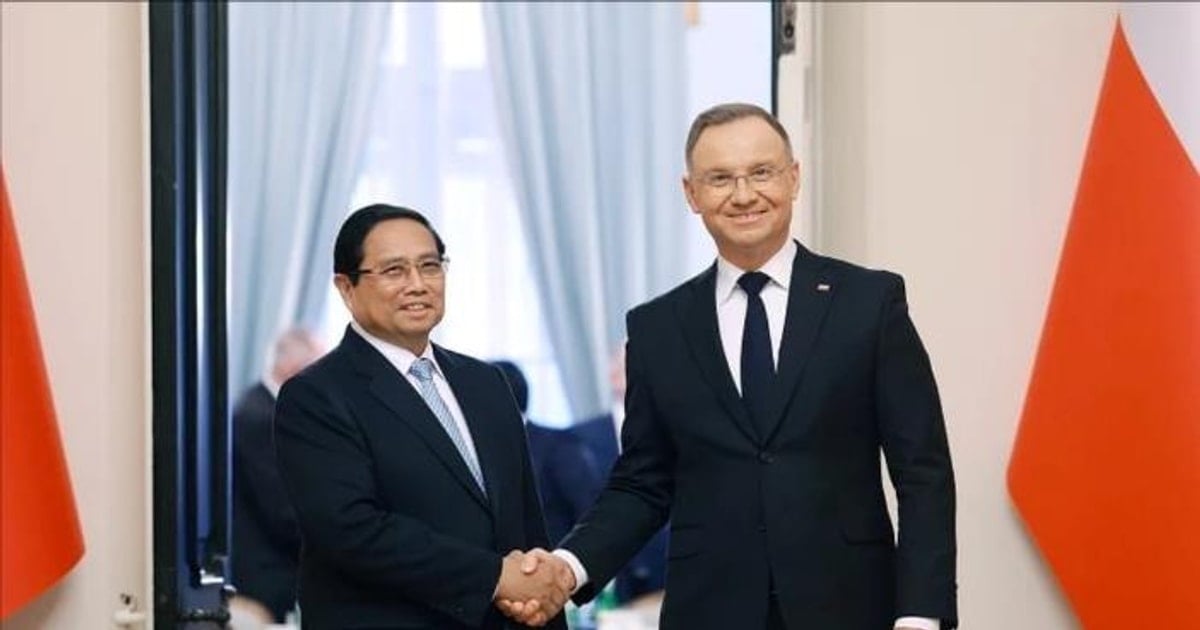 Poland wishes to develop cooperative relations with Vietnam in all fields.