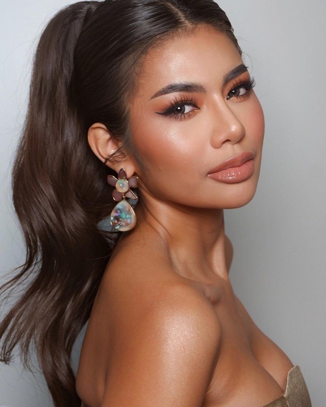 Die philippinische Schönheit ist Thanh Thuys Rivalin bei Miss International Foto 25