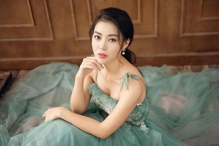 タン・フオンさんは10年以上の交際を経て夫と離婚した。写真：Facebookキャラクター