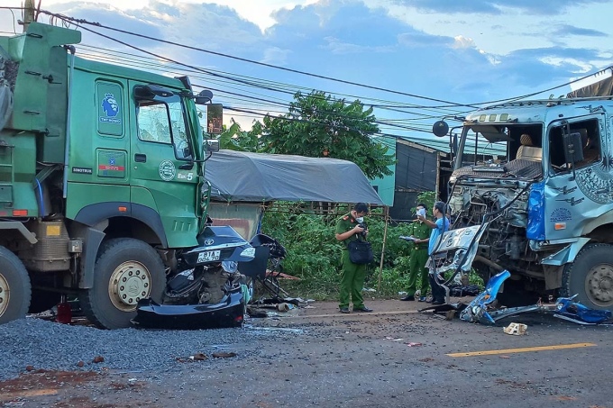 Accident scene on the afternoon of August 12. Photo: Tran Hoa