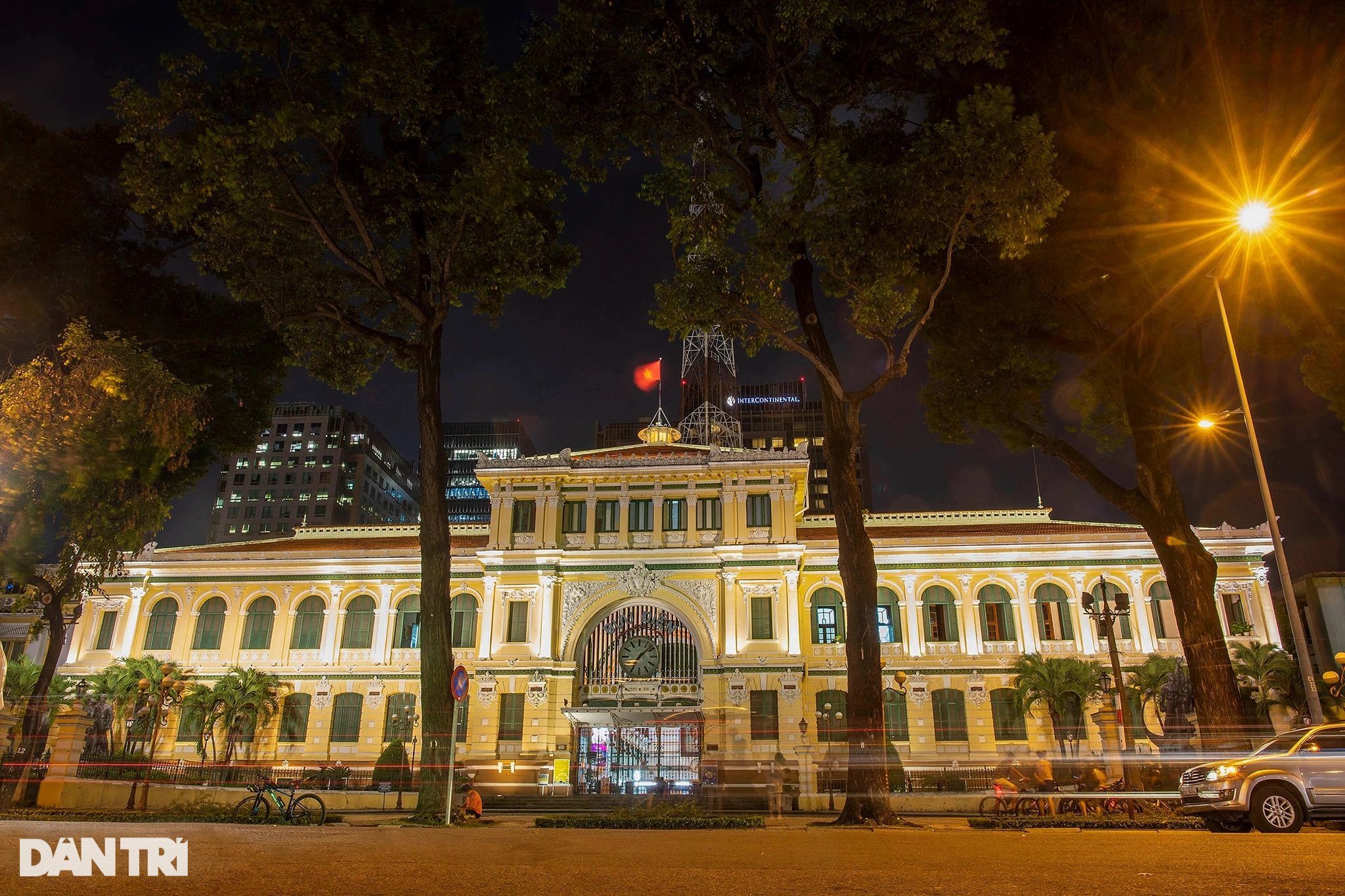 Bewundern Sie die Schönheit des Postamts von Ho-Chi-Minh-Stadt, das auf Platz 2 der elf schönsten Postämter der Welt steht