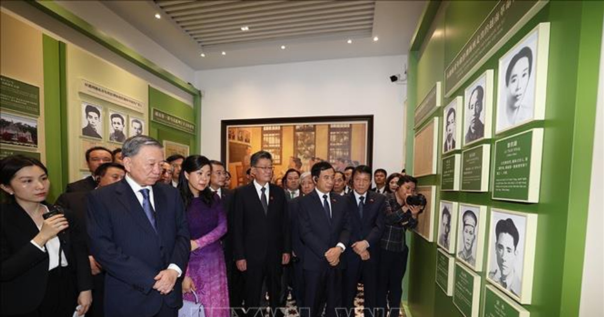 General Secretary and President To Lam visits the Vietnam Revolutionary Youth Association Headquarters Relic Site in Guangzhou