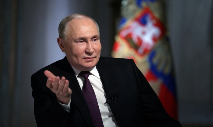 Tổng thống Nga Vladimir Putin trong cuộc phỏng vấn tại Điện Kremlin hôm 12/3. Ảnh: Reuters