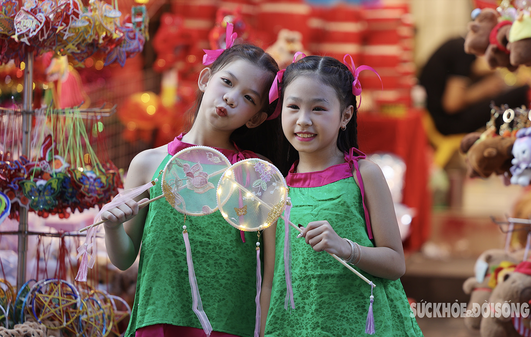 Mid-Autumn Festival Market in the Old Quarter is bustling at the end of the National Day holiday on September 2nd