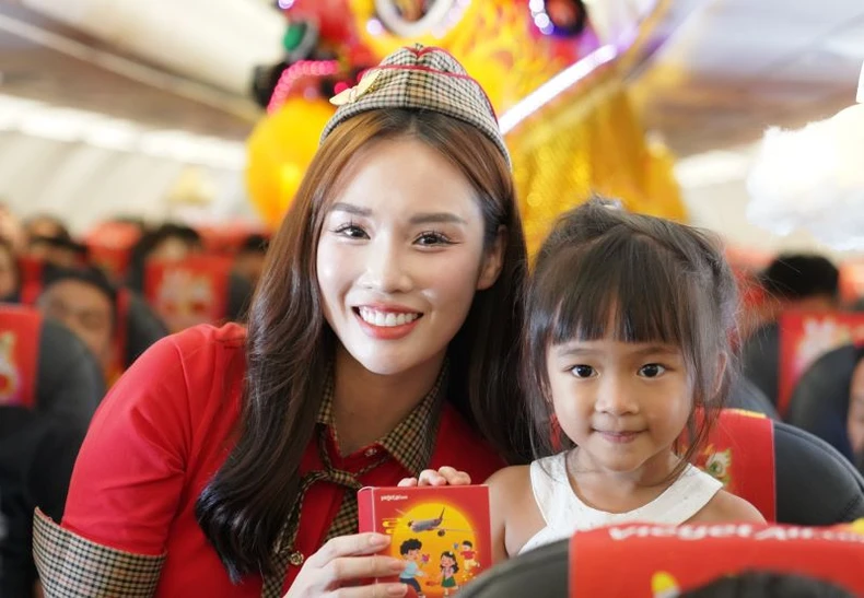 Vietjet дарит детям теплый праздник середины осени фото 4