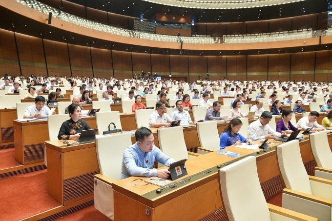 ผู้แทนรัฐสภา ณ ห้องประชุมเดียนหงษ์ ภาพ : สื่อมวลชนรัฐสภา