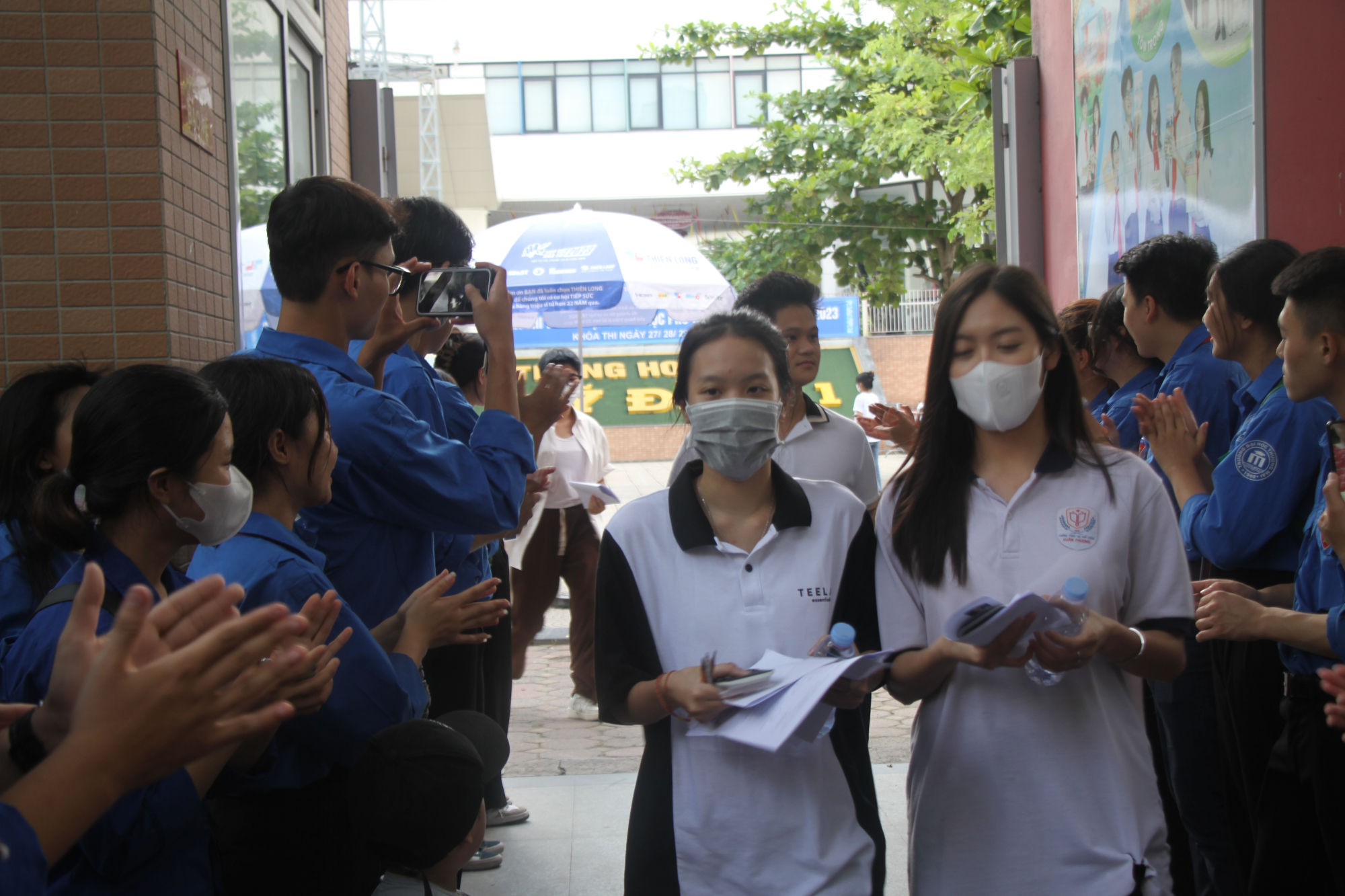 มหาวิทยาลัยชั้นนำหลายแห่งคาดว่าจะลดคะแนนการรับเข้าเรียน