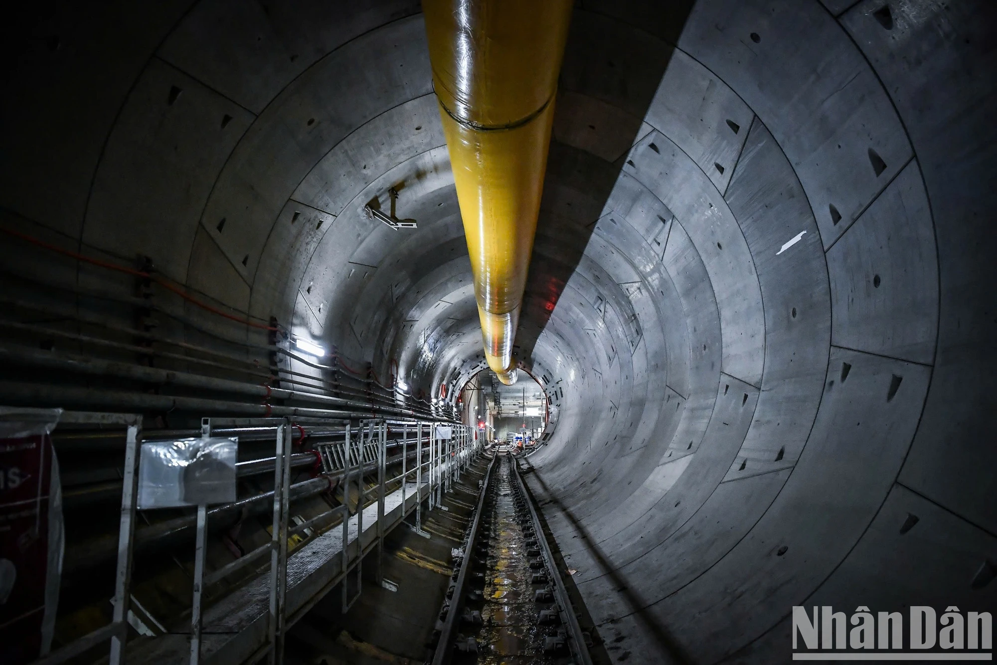 【写真】ニョンハノイ地下鉄駅の地下トンネルを掘るTBMロボットの30日間の写真12