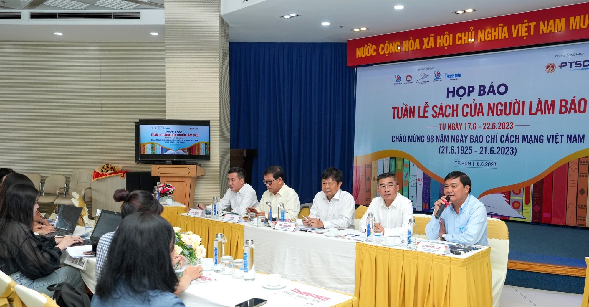 Lần đầu tiên tại Việt Nam có 'Tuần lễ Sách của người làm báo' - Ảnh 6.