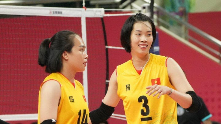 El equipo de voleibol femenino de Vietnam ganó el partido inaugural.