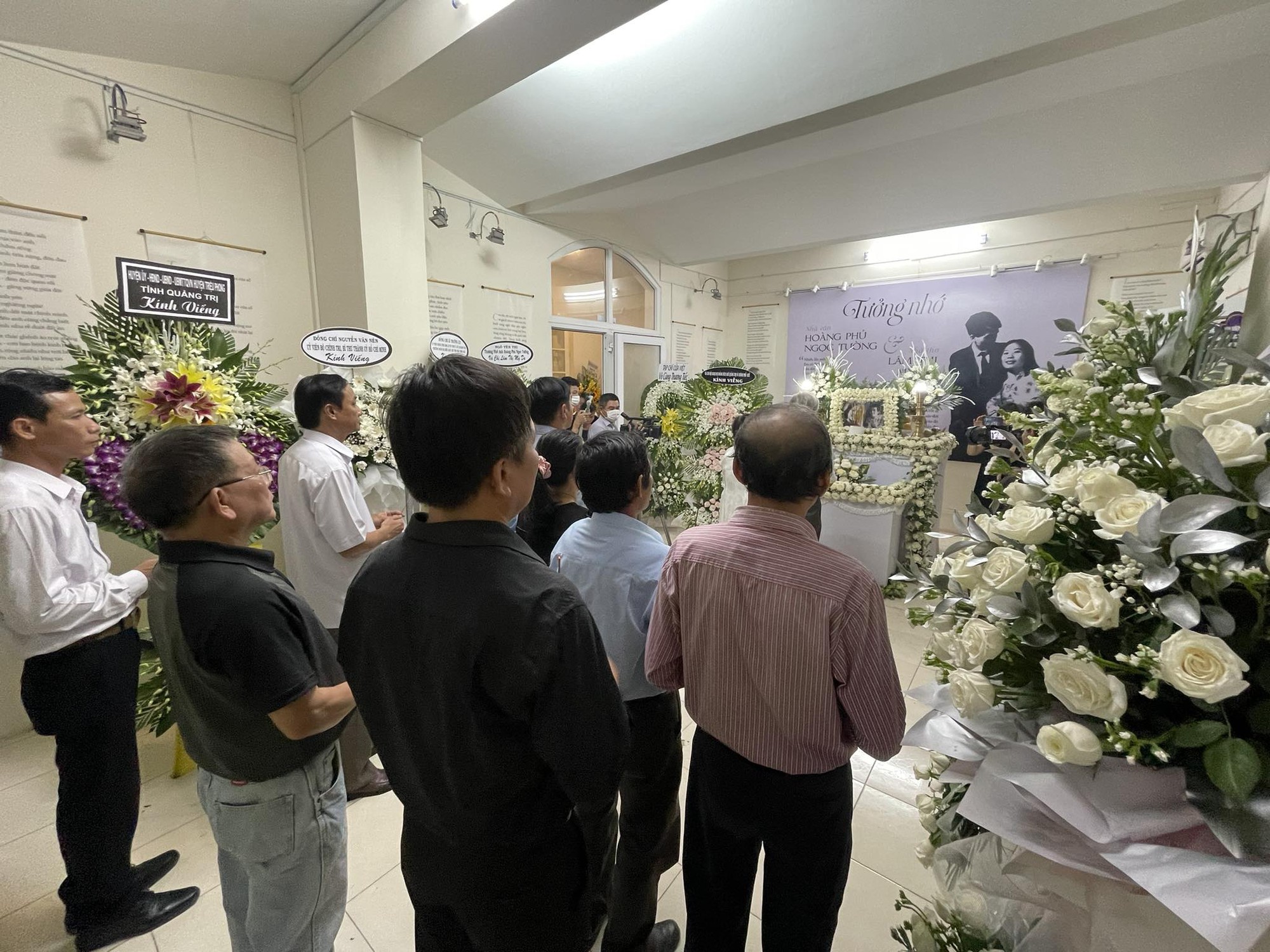 Đưa di cốt nhà văn Hoàng Phủ Ngọc Tường về Huế an táng - Ảnh 3.