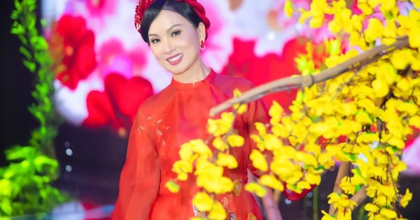 Hà Phương tụ hội cùng Quyền Linh, NSND Trịnh Kim Chi