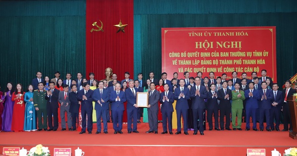 การจัดตั้งคณะกรรมการพรรคการเมืองThanh Hoa หลังจากรวมอำเภอDong Son เข้าด้วยกัน