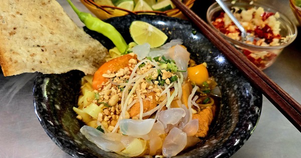 Los fideos Quang son un plato que debes probar, Da Nang es un lugar de visita obligada